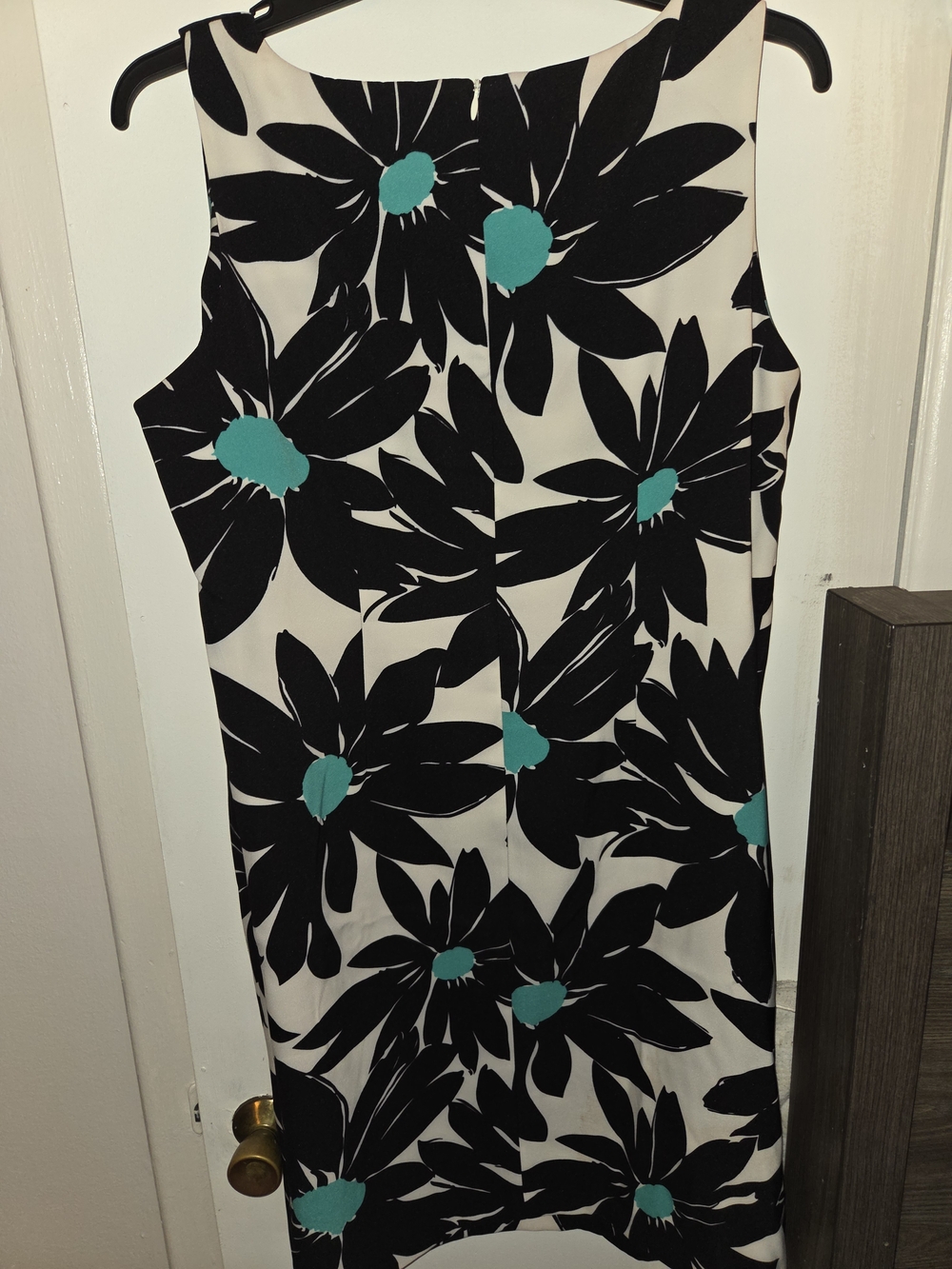 Ronni Nicole Black and White Floral Shift Dress - Picture 3 of 5